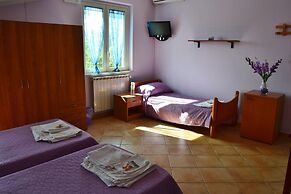 B b S Elia Villa Surrounded by Greenery Inside the Historic Dubini Par