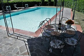 Wonderful Villa With Private Pool in the Heart of Tuscany