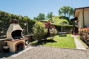 Wonderful Villa With Private Pool in the Heart of Tuscany