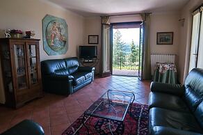 Wonderful Villa With Private Pool in the Heart of Tuscany