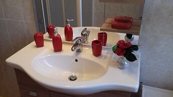 Arona-lake Maggiore Apartment in Quiet Area Suitable for Families