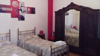 Arona-lake Maggiore Apartment in Quiet Area Suitable for Families