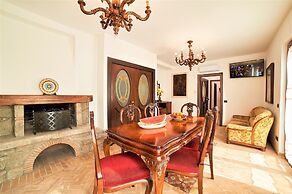 Villa on top of a Hill With an Enchanting View of Lake Bolsena