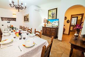 Villa on top of a Hill With an Enchanting View of Lake Bolsena