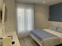 Nerja Casual Rooms