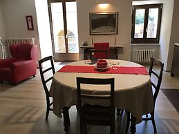 Il Palazzaccio- Palazzo Della Greca Alberi