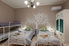 Independent Apartment Right in the Center Wi-fi