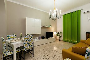 Independent Apartment Right in the Center Wi-fi