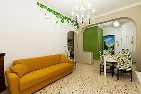 Independent Apartment Right in the Center Wi-fi