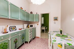 Independent Apartment Right in the Center Wi-fi