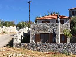 Leonidas Stone Houses Near Beach 50 Meters Away From Tavern With Local