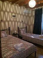 Leonidas Stone Houses Near Beach 50 Meters Away From Tavern With Local