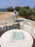 Leonidas Stone Houses Near Beach 50 Meters Away From Tavern With Local