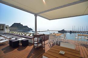 Cozy 2 Bed Studio In Old Town Corfu With Lovely Patio Free Wifi Ac