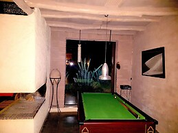 Villa Spacious Suites, Terraces Pool With Atlas View for Large Groups