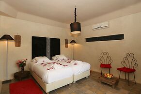 Villa Spacious Suites, Terraces Pool With Atlas View for Large Groups