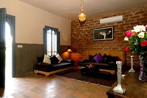 Villa Spacious Suites, Terraces Pool With Atlas View for Large Groups