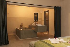 Villa Spacious Suites, Terraces Pool With Atlas View for Large Groups