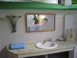 Villa Sunrise on the Bali North Shore, Breakfast Included