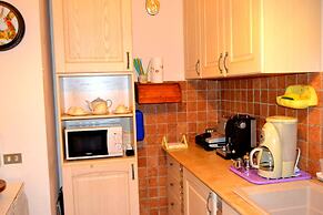 Holiday House & Events With Private Pool in the Center of Sicily