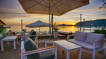 Vistonia Studio 5 Directly on the Beach With sea View