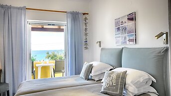 Vistonia Studio 5 Directly on the Beach With sea View