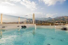 DAOS Suites Terrace Marbella