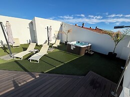 DAOS Suites Terrace Marbella