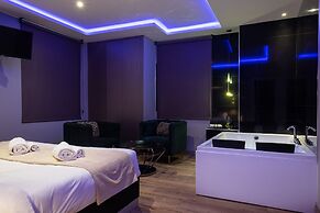 DAOS Suites Terrace Marbella