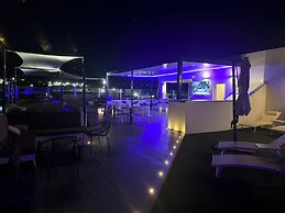 DAOS Suites Terrace Marbella