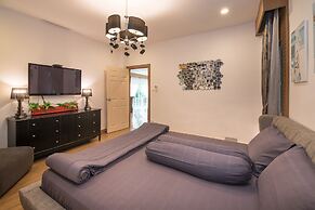 Luxury Villa With Private Swimmong Pool