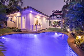 Luxury Villa With Private Swimmong Pool