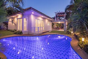 Luxury Villa With Private Swimmong Pool