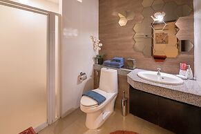 Luxury Villa With Private Swimmong Pool