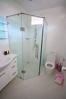 Beachside 3-bedroom Townhouse w Private Pool at 70 Meters From Beach