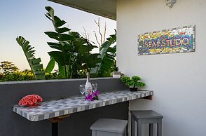 Sea Studio - Sea-facing