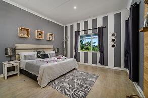 Sea Studio - Sea-facing