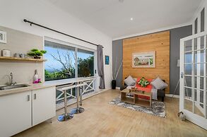 Sea Studio - Sea-facing