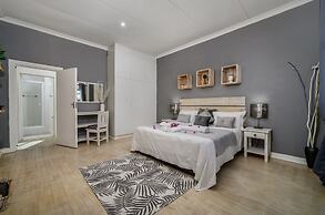 Sea Studio - Sea-facing