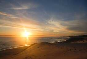 Sea Studio - Sea-facing