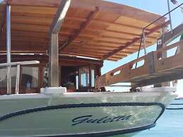 Liveaboard & Diving Safari - Aegadian Islands Tour