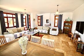 Villa With Fantastic Views in a Prime Location in Kas Peninsula