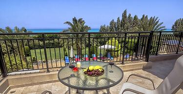 Marlin Beach Front Luxury Villa - 4 Bedrooms