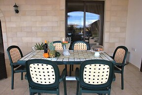 Marlin Beach Front Luxury Villa - 4 Bedrooms