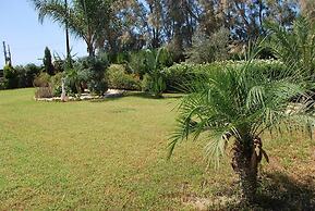 Marlin Beach Front Luxury Villa - 4 Bedrooms