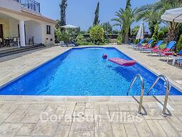 Marlin Beach Front Luxury Villa - 4 Bedrooms