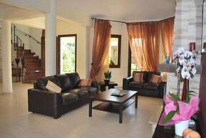 Marlin Beach Front Luxury Villa - 4 Bedrooms