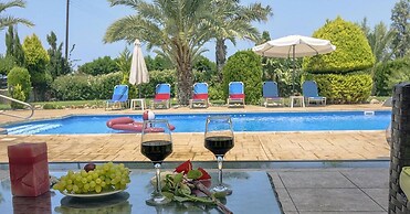 Marlin Beach Front Luxury Villa - 4 Bedrooms