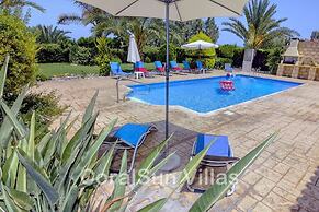 Marlin Beach Front Luxury Villa - 4 Bedrooms