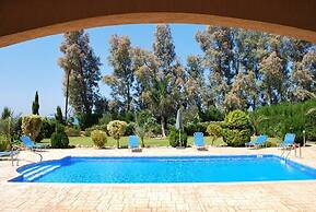 Marlin Beach Front Luxury Villa - 4 Bedrooms